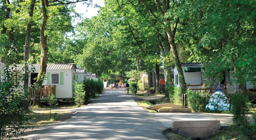 Campsite Parc Saint James - Eurolac Les Landes